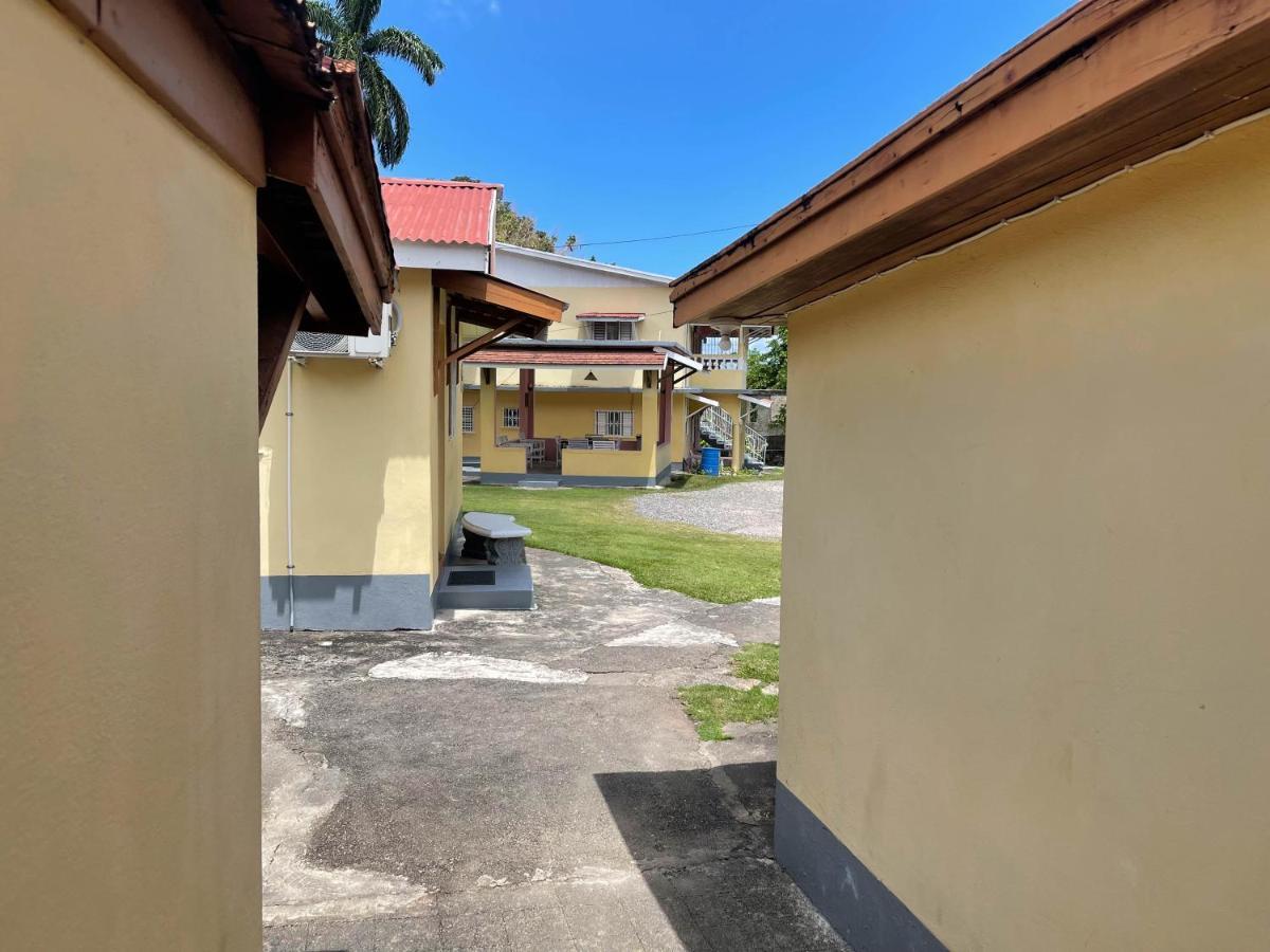 Little Shaw Park Guest House Ocho Rios Exterior photo