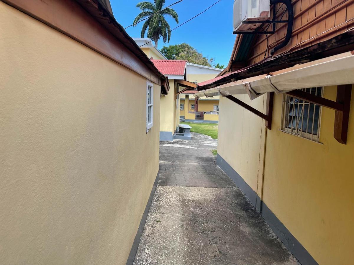 Little Shaw Park Guest House Ocho Rios Exterior photo