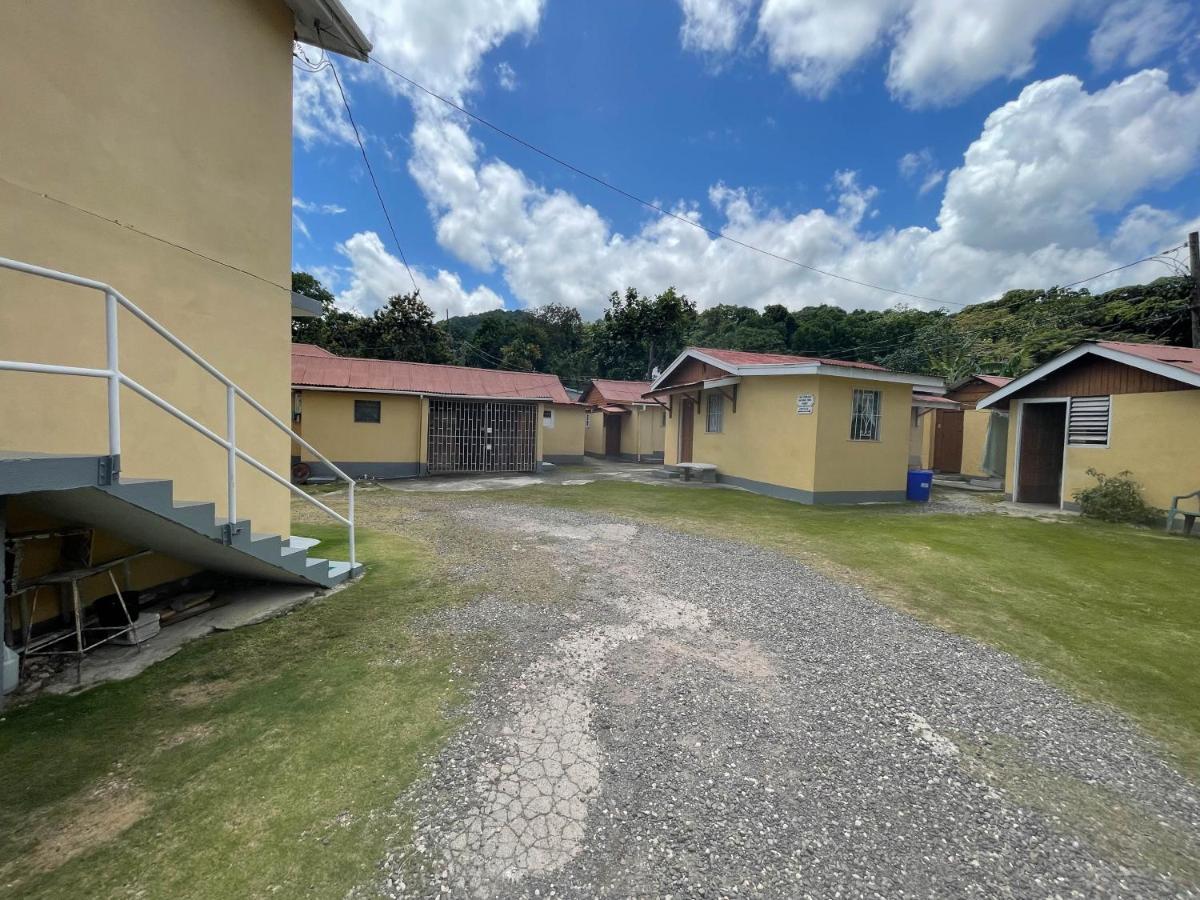 Little Shaw Park Guest House Ocho Rios Exterior photo