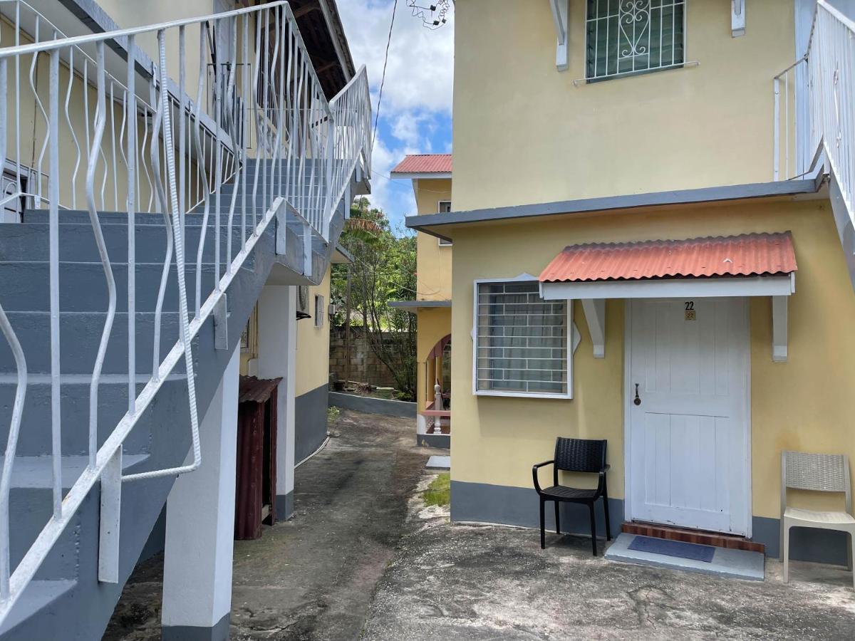 Little Shaw Park Guest House Ocho Rios Exterior photo